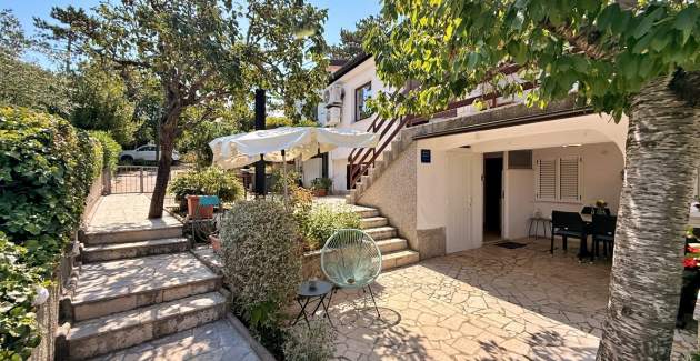Apartment Beakovic – 40 m from the Sea