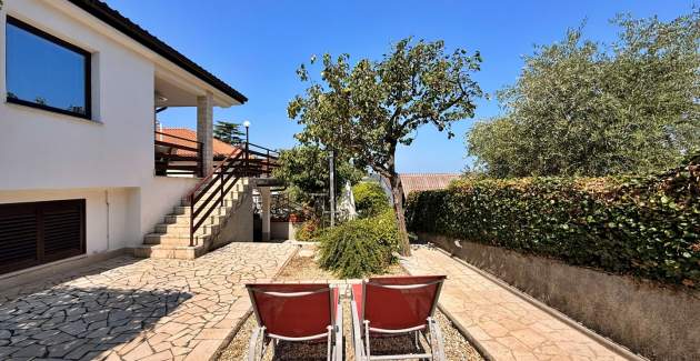 Apartment Beakovic – 40 m from the Sea