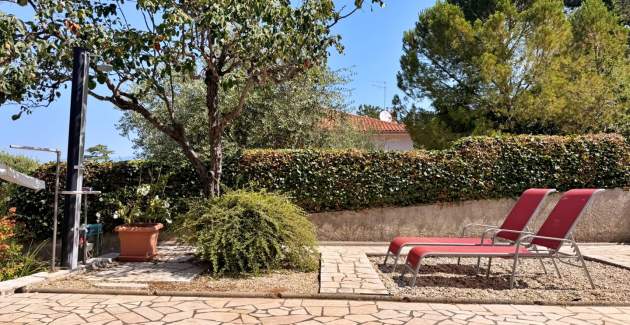 Apartment Beakovic – 40 m from the Sea