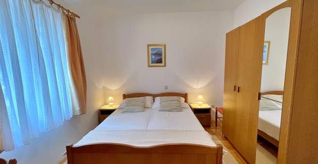 Appartamento Tiha Lili 4 – 10 m dalla spiaggia, vista mare