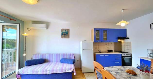 Appartamento Tiha Lili 1 – 10 m dalla spiaggia, vista mare