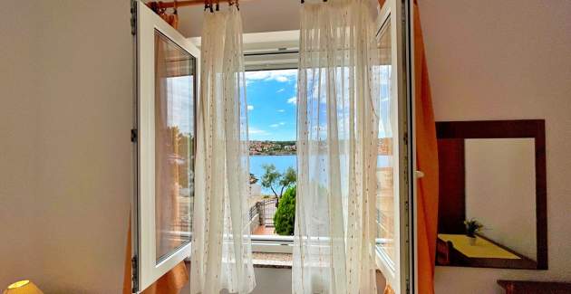 Appartamento Tiha Lili 1 – 10 m dalla spiaggia, vista mare