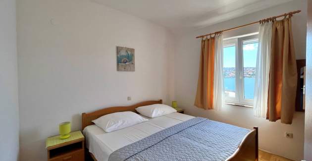 Appartamento Tiha Lili 3 – 10 m dalla spiaggia, vista mare