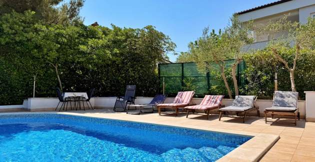 Apartment Zeljko A4 with Pool &Terrace