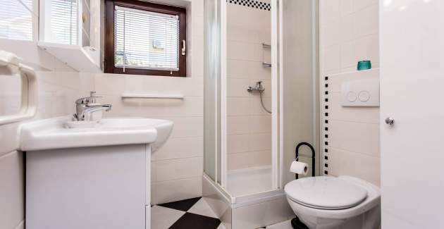 Appartamento Zeljko A4 con piscina e terrazza