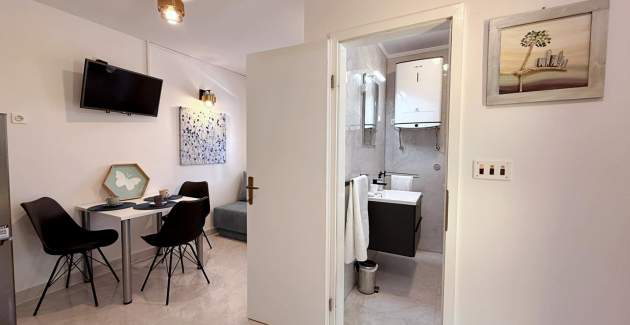Apartman Željko A2 s bazenom