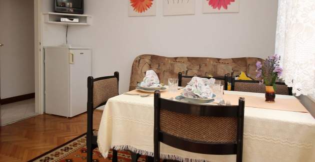 Appartamento Dragica A2 – Vista mare e balcone