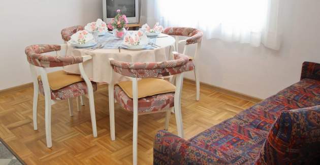 Appartamento Dragica A4 – Vista mare e balcone