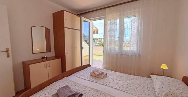 Apartment Dragica A4 – Meerblick und Balkon