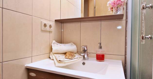 Apartment Ivanka A4 – 180 m from the Sea