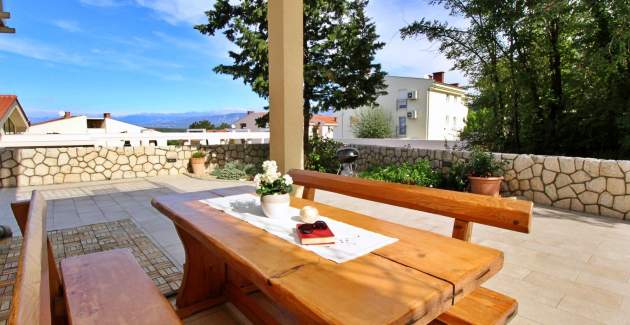 Apartment Ivanka A4 – 180 m from the Sea