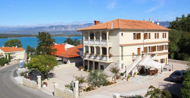 Apartment Ivanka A4 – 180 m from the Sea