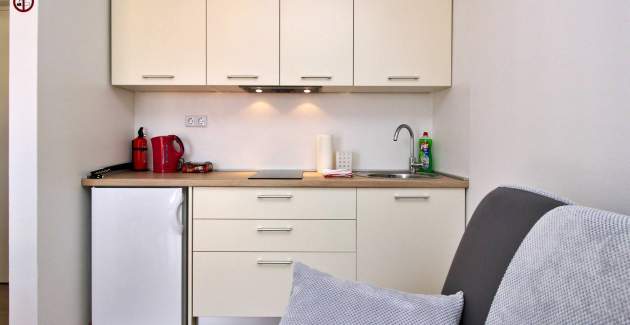 Apartment Ivo 1 – Sea View and Balcony