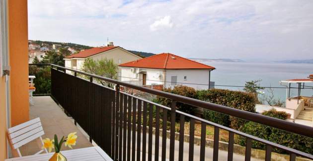 Apartment Ivo 1 – Sea View and Balcony