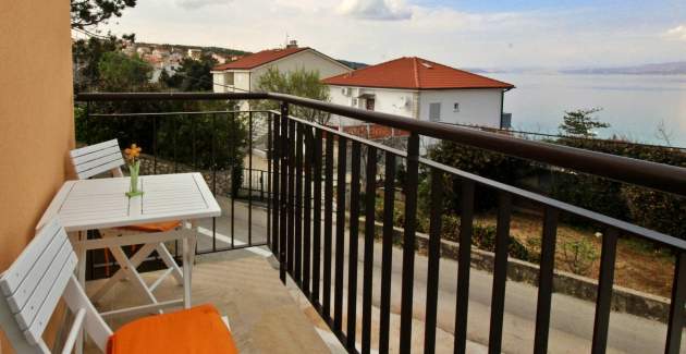 Apartment Ivo 2 – Sea View, Near Beach
