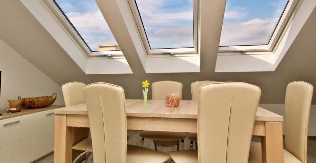 Apartment Ivo 3 – Attic, Near the Beach