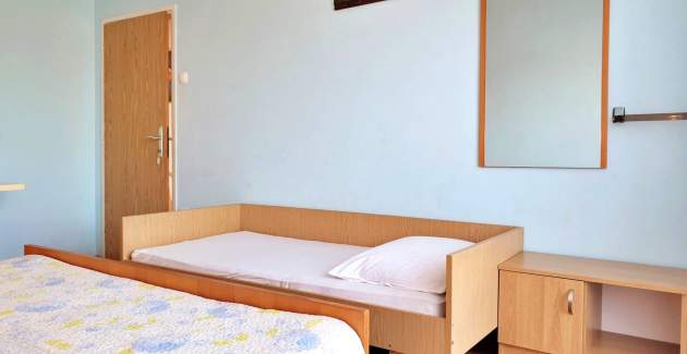 Apartment Jakominic – 400 m from the Sea