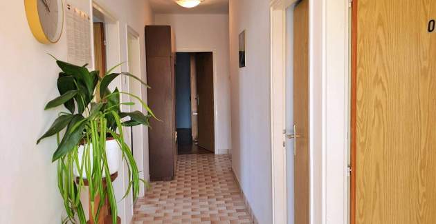 Apartment Jakominic – 400 m from the Sea