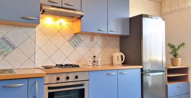 Apartment Jakominic – 400 m from the Sea