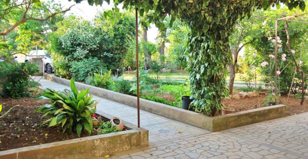 Apartment Jakominic – 400 m from the Sea