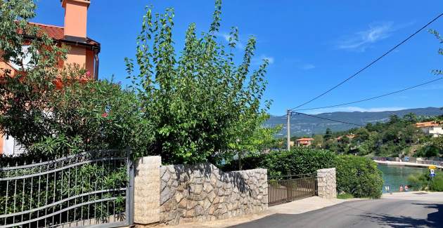 Apartman Koraljka 1 – pogled more