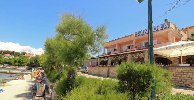 Apartman Koraljka 2 – pogled more