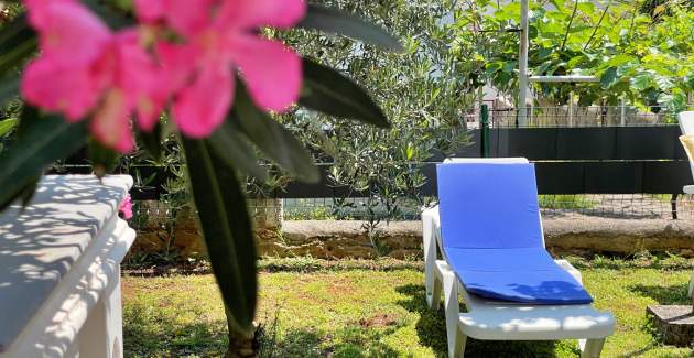 Apartment Mara A4 – Terrace and Garden View