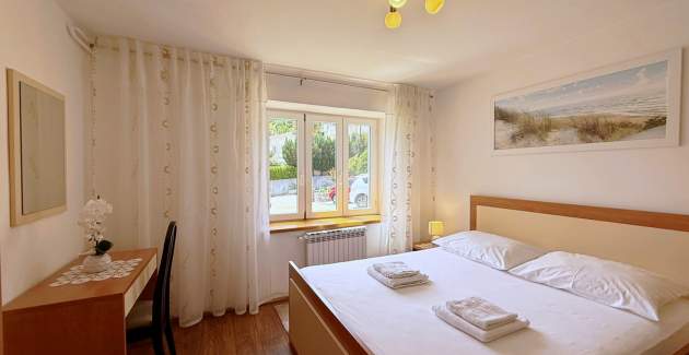 Apartment Nevenka 2 – 70 m from the Sea