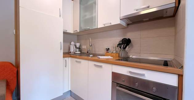 Apartment Nevenka 2 – 70 m from the Sea