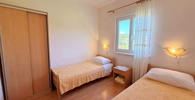 Apartment Nevenka P. – Sea View, 130 m from Sea