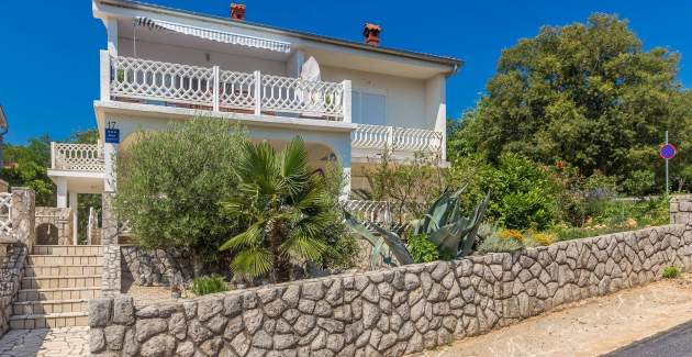 Apartment Presker – Sea View and Balcony