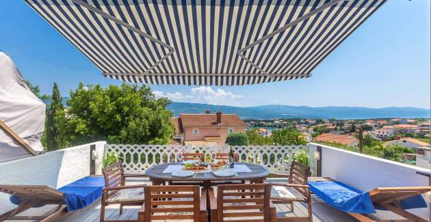 Apartment Presker – Sea View and Balcony