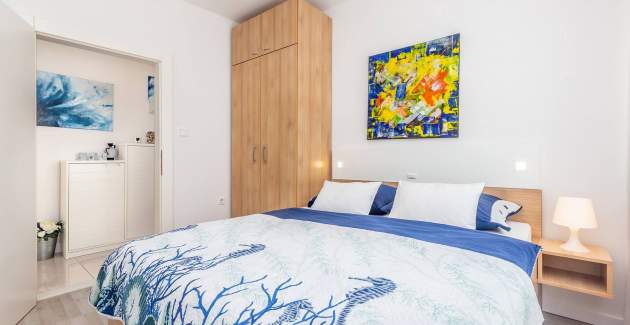 Apartment Presker – Sea View and Balcony