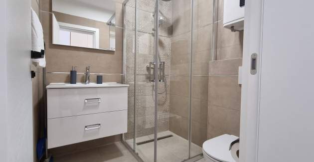 Apartment Punta Silo B3 – Pool und Meerblick