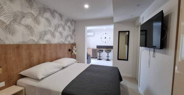 Studio-Apartment Punta Silo A3 – Pool und Meerblick