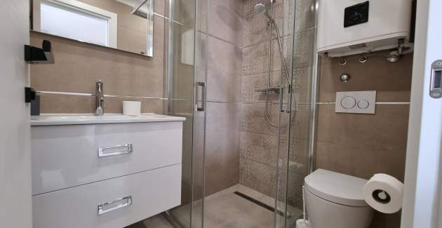 Studio-Apartment Punta Silo A3 – Pool und Meerblick