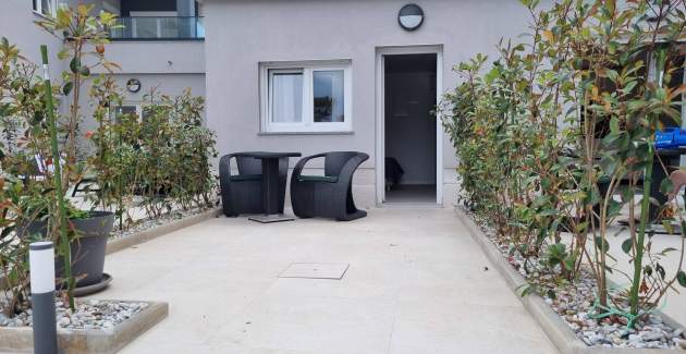 Studio Apartment Punta Silo A4 – Pool and Sea View