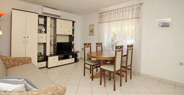 Apartment Radosna 1 – 300 m from Sea