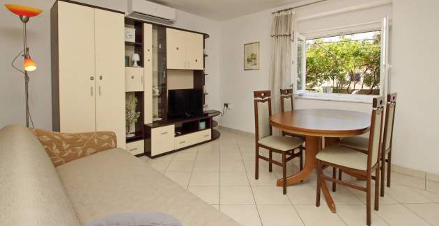 Apartment Radosna 1 – 300 m from Sea