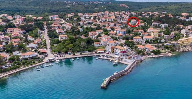 Apartment Rozi – Sea View and Balcony