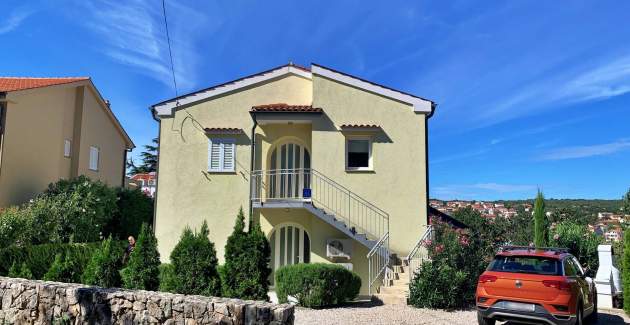 Apartment Savic A2 – 90 m from the Beach