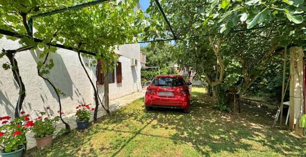 Apartment Srdoc – Terrace, Ground Floor