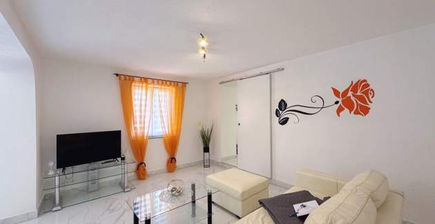 Top Apartment 1 – Pet- and Wheelchair-Friendly