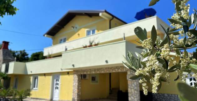 Top Apartment 3 – with Panoramic Sea View