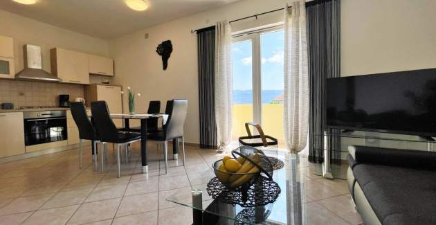 Top Apartment 3 – with Panoramic Sea View