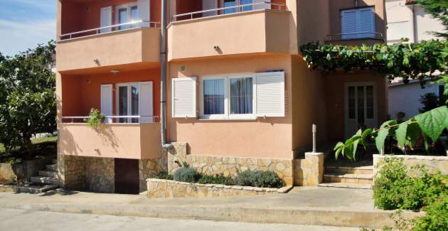 Apartment Nidisa A1 – 90 m from Sea