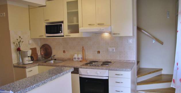 Apartment Nidisa A1 – 90 m from Sea