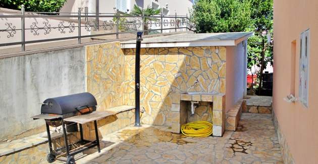 Apartment Nidisa A2 – 90 m from Sea