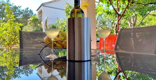 Apartment Viola – Terrace and Garden View