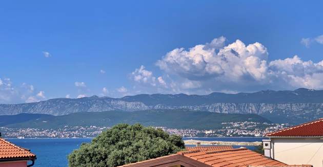 Apartment Volaric A8 – Sea View, 160 m from Sea